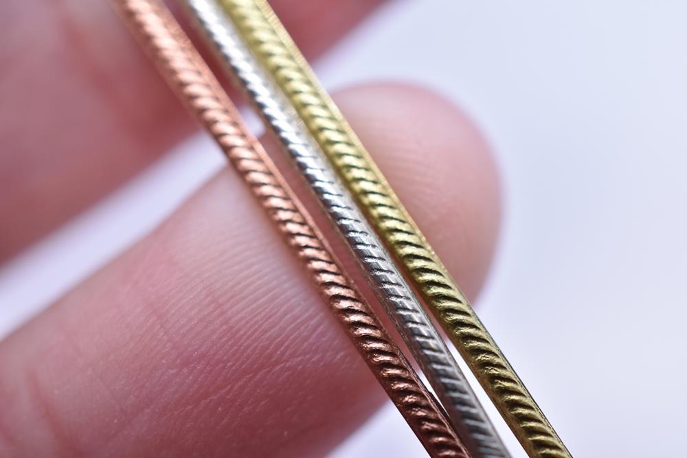 (image for) Red Brass Pattern Wire S Twist