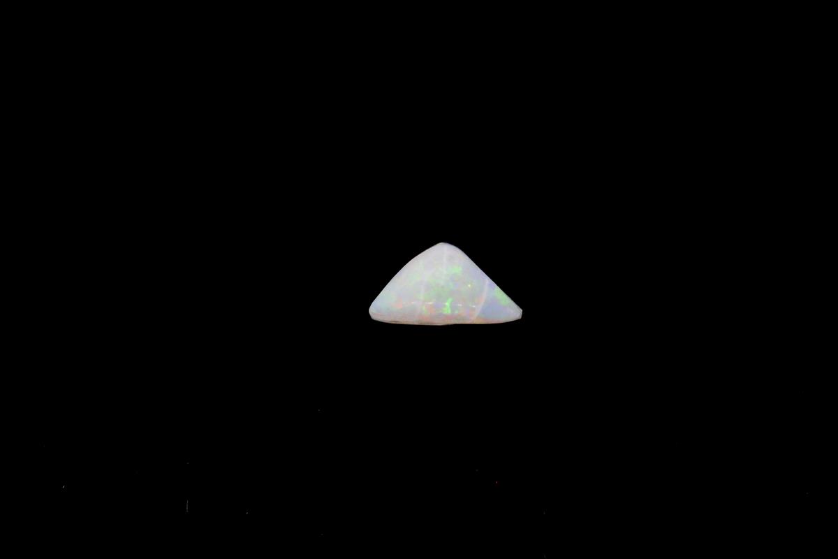 (image for) Opal 7.5x4mm Triangle