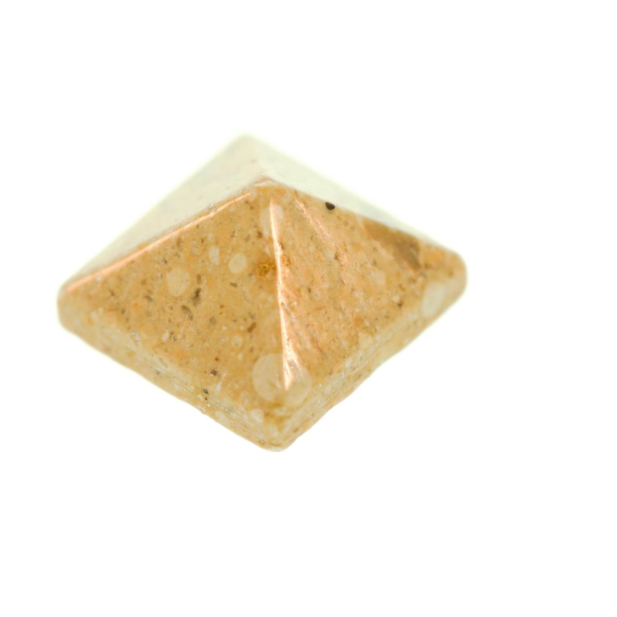 (image for) River Stone 8mm Pyramid