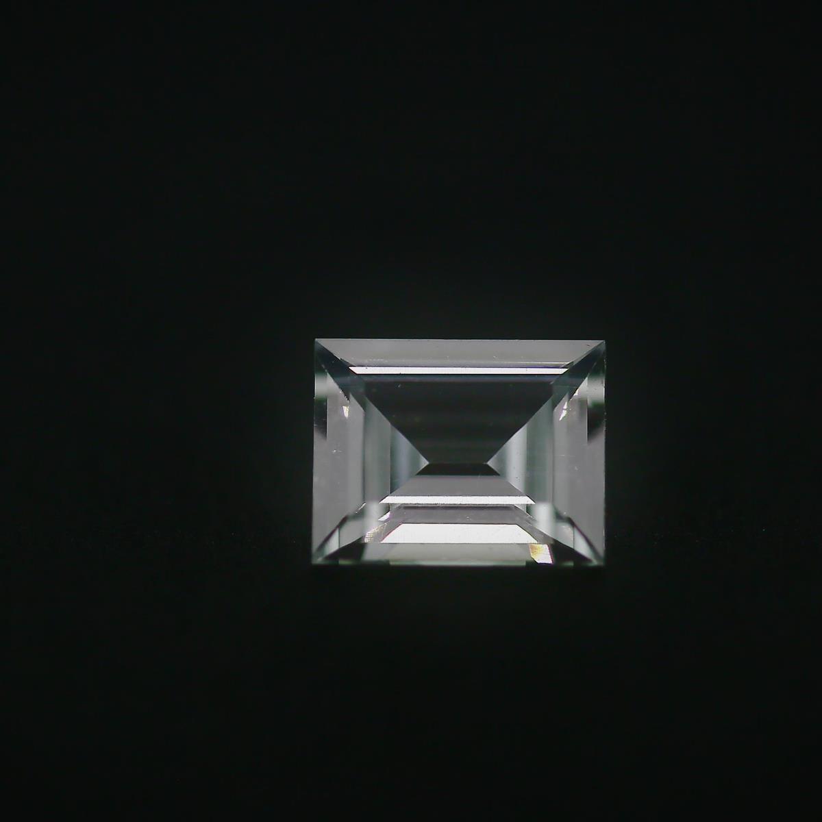 (image for) Synthetic White Spinel 10x8mm