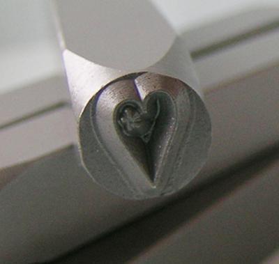 (image for) Stamp - Heart With Swirl 5mm